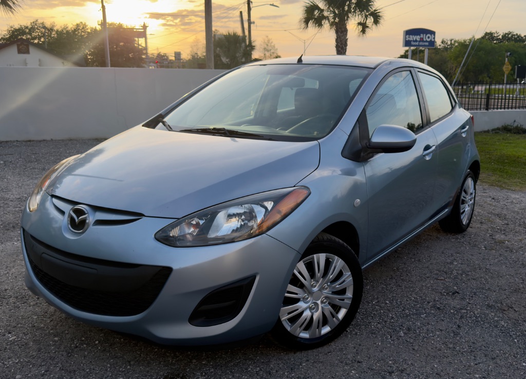 2013 Mazda Mazda2 Sport 5-Door Auto's photo