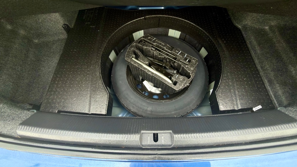2016 Volkswagen Passat R-Line - Photo 26