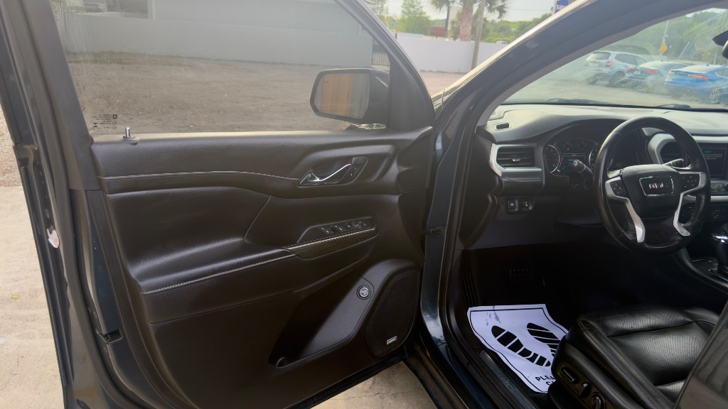 2019 GMC Acadia SLT-1 - Photo 13