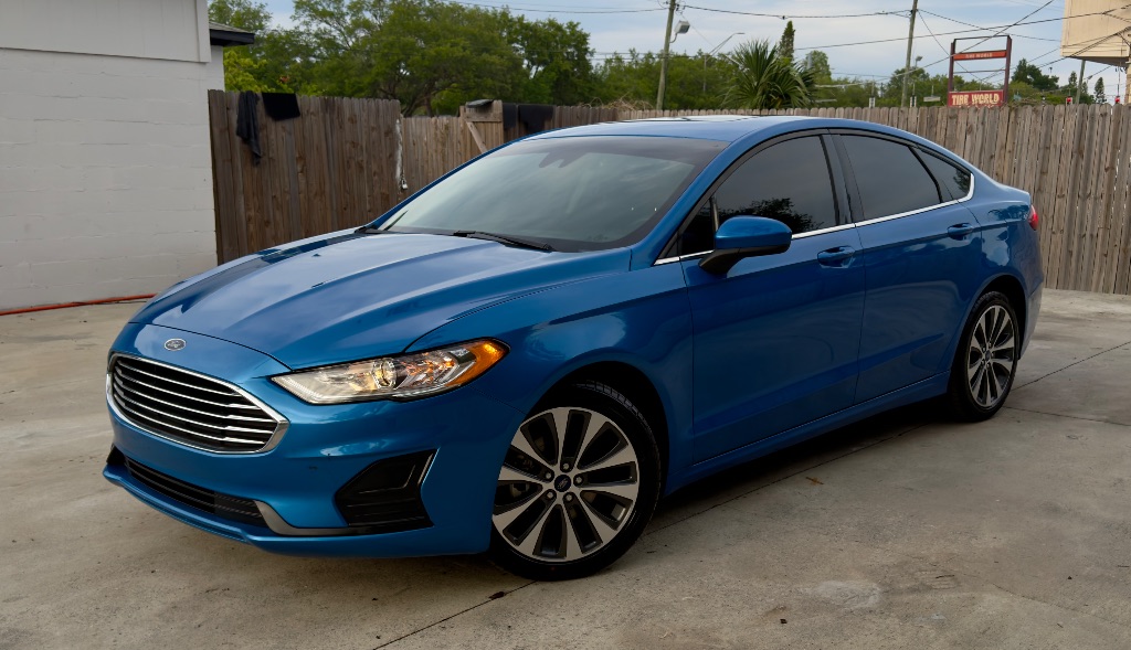 2020 Ford Fusion SE - Photo 22