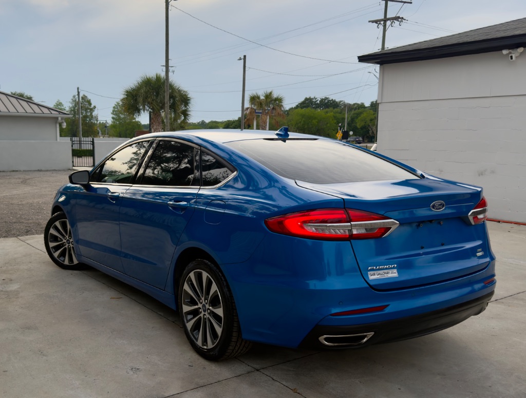 2020 Ford Fusion SE - Photo 21