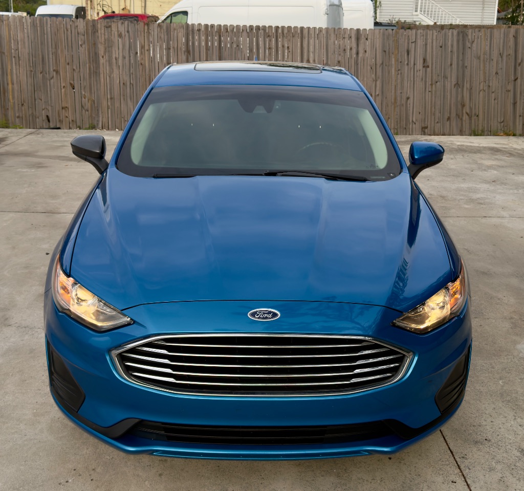 2020 Ford Fusion SE - Photo 11