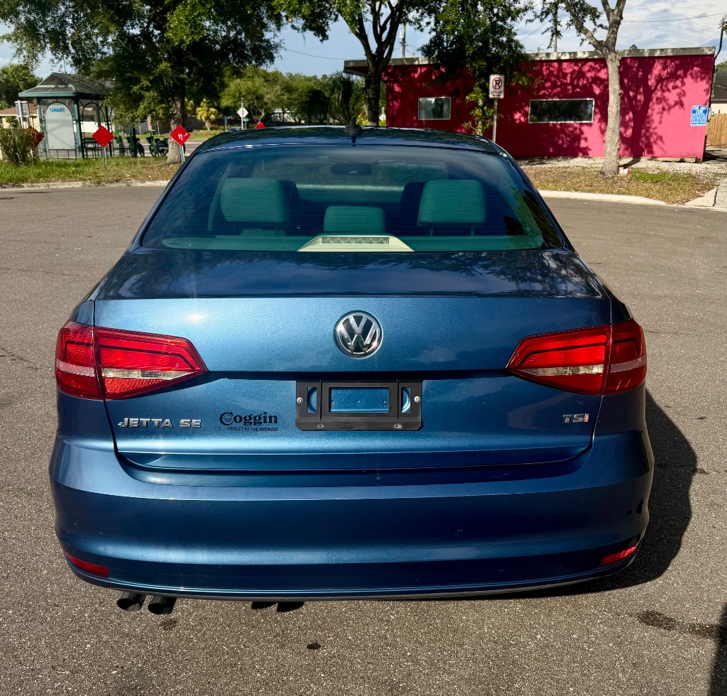 2015 Volkswagen Jetta SE - Photo 9